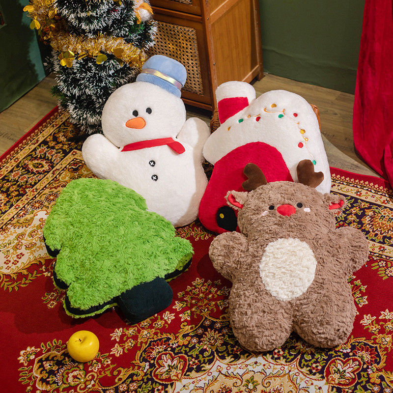 [DFC] A festive plush set featuring a Christmas Tree Pillow and a Gingerbread Man doll. These soft stuffed toys serve as both a charming Christmas decoration and a perfect gift for children